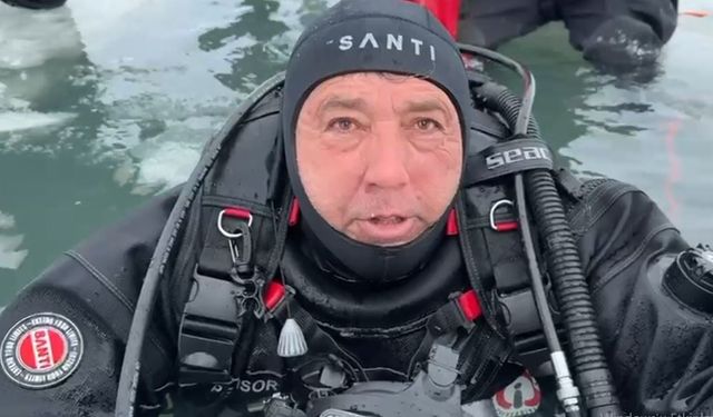 Deprem şehitleri unutulmadı: Çıldır Gölü’nde anma dalışı yapıldı