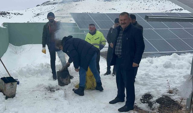 Kars’ta imece ruhu: İçme suyu için kurulan GES’lerin karı temizleniyor