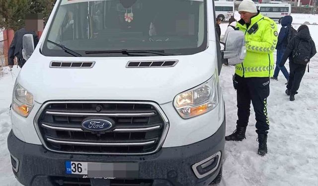 Kars'ta okul servislerine sıkı denetim uygulanıyor