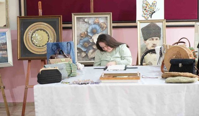 Muş’ta down sendromlu genç kızın sanat başarısı
