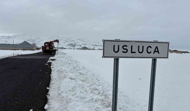 Patnos’ta trafik güvenliği için levha düzenlemesi