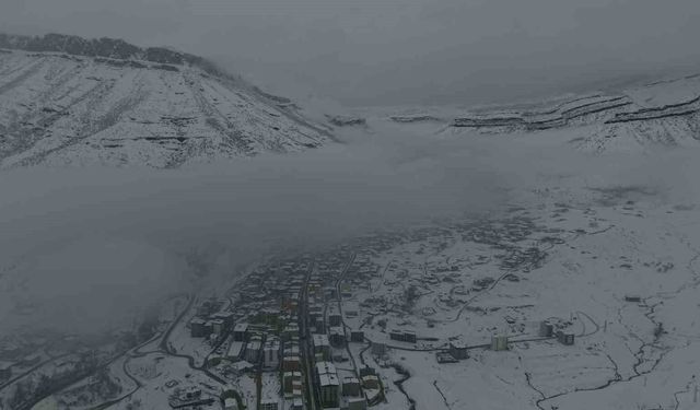 Sisle kaplanan Derecik dron görüntüleriyle mest etti