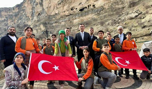 Tarihi İn Delikleri'nde okul dışı öğrenme etkinliği düzenlendi