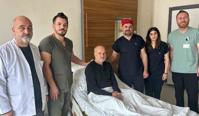 Van'da riskli glomus tümörü ameliyatı başarıyla yapıldı
