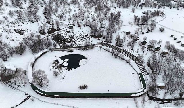 Yüzen Adalar’da kış masalı: Karla kaplı doğa havadan görüntülendi