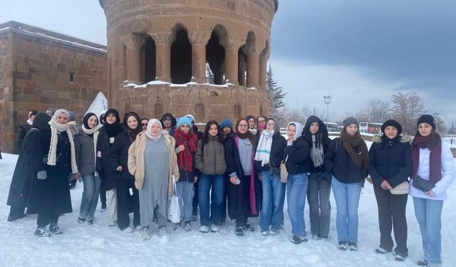 Düzceli gençler Ahlat medeniyet kampında