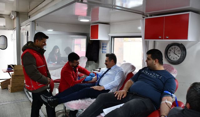 Kızılay’dan Adilcevaz’da kan bağışı kampanyası