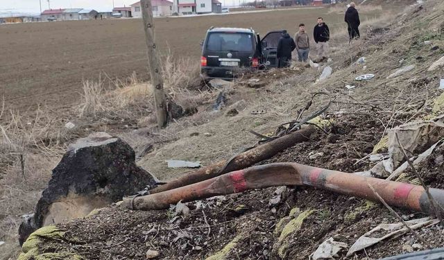 Adilcevaz’da otomobil takla attı: 1 yaralı