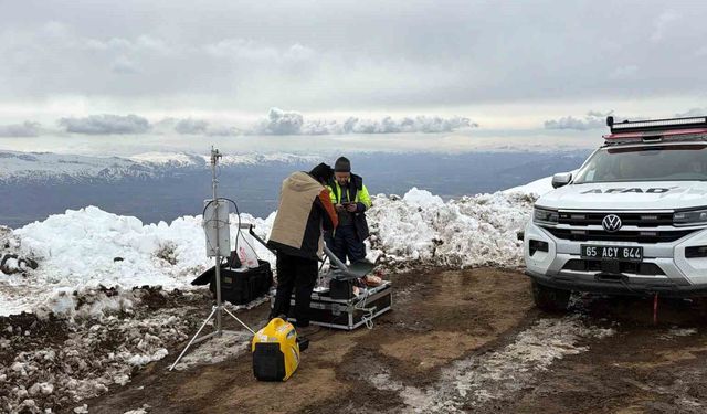 Ağrı Dağı'nda kaybolan kadın dağcıdan 3 gündür haber alınamıyor