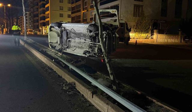 Elazığ'da otomobil devrildi: 1 yaralı