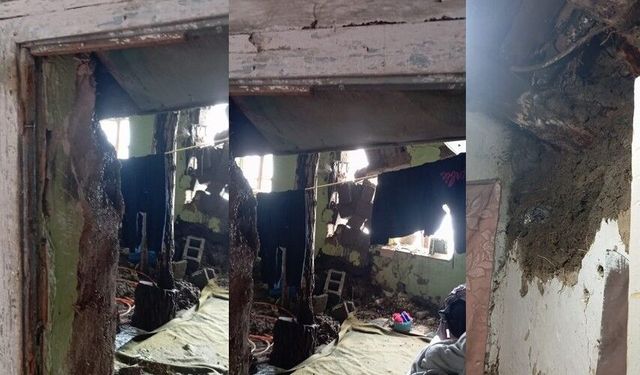 Hakkari'de yağışlara dayanamayan bir ev çöktü