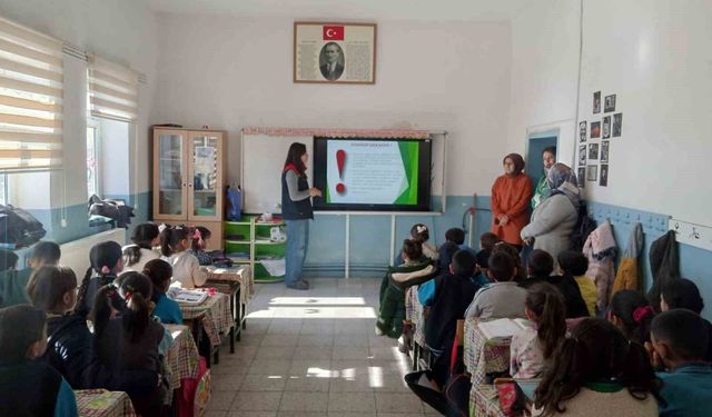 Kars'ta öğrencilere gıda güvenilirliği ve israfla mücadele eğitimi verildi
