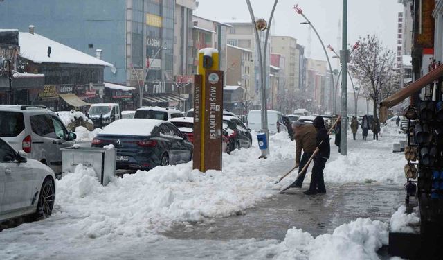 Muş'ta 158 köy yoluna ulaşım sağlanamıyor