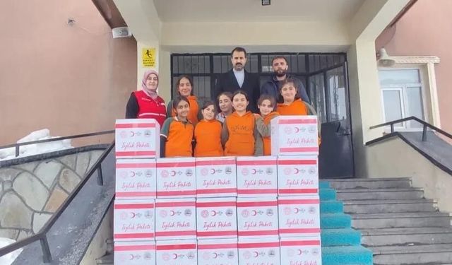 Patnos'ta 'Bir sınıf bir koli projesi' takdir topladı