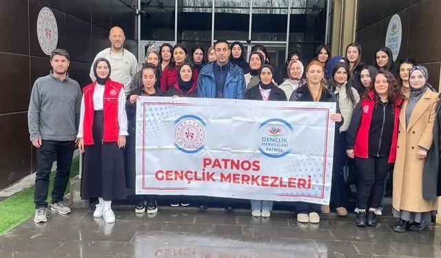 Patnos'ta öğrenciler Hasankeyf kampına uğurlandı