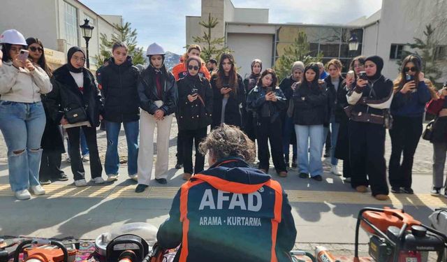 Tunceli'de Deprem Haftası'nda afet farkındalığı seferberliği başladı