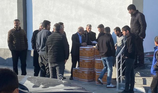 Aydınlar Belediyesi’nden 500 aileye gıda yardımı