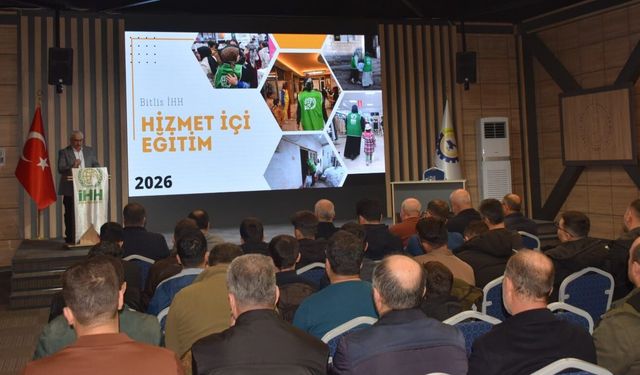Bitlis İHH’dan teşkilat ve gönüllülere hizmet içi eğitim programı