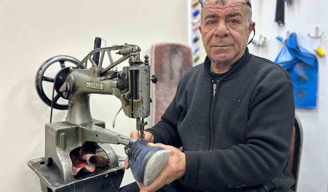 32 yıllık ayakkabı ustası: ‘Eli kirlenmeyenin karnı tok olmaz'