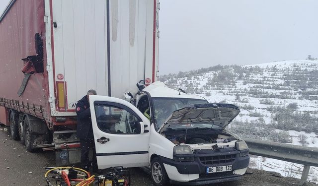 Aşkale karayolunda korkunç kaza: 2 ölü, 3 yaralı