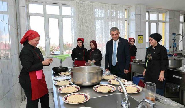 Geleceğin şeflerinden gururlandıran başarı
