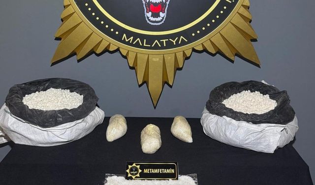 Gizleme Yöntemi pes dedirtti: Şeker çuvallarında 3 kilo uyuşturucu çıktı