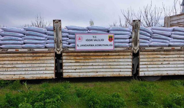 Iğdır'da kaçak gübre operasyonunda 30 ton ürün yakalandı
