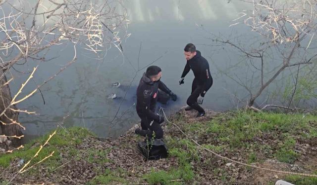 Munzur Nehri'nde kadın cesedi bulundu