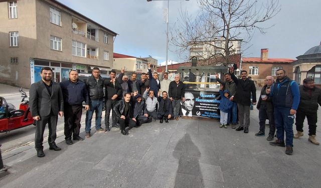 Alparslan Türkeş Ahlat’ta dualarla anıldı