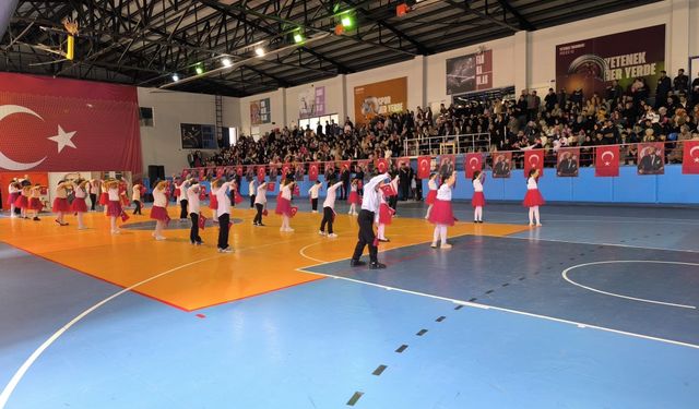 Tatvan’da 23 Nisan coşkusu