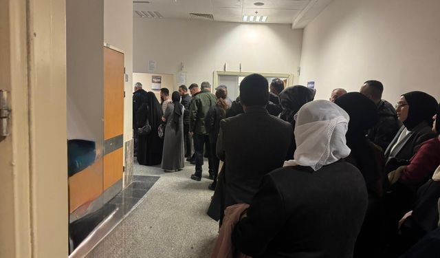 Tatvan’da MR sırası tepkilere neden oluyor