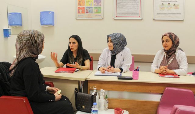 Tatvan'da ücretsiz gebelik eğitimiyle anne adaylarının kaygıları azalıyor