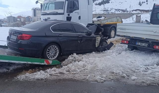 Bitlis'te trafik kazası: 7 yaralı