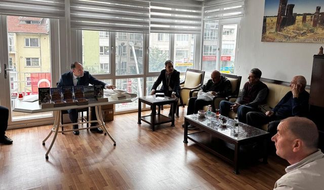 Ahlatlı Yazar Gülsar Ankara’da okurlarıyla buluştu