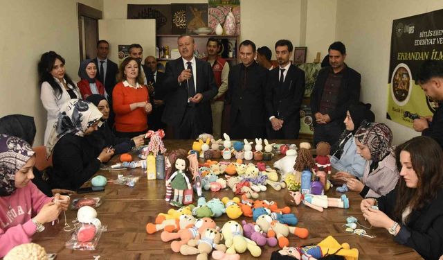 BEÜ öğrencilerinden 'Ekrandan İlmeğe, Kalpten Kardeşe' dayanışması
