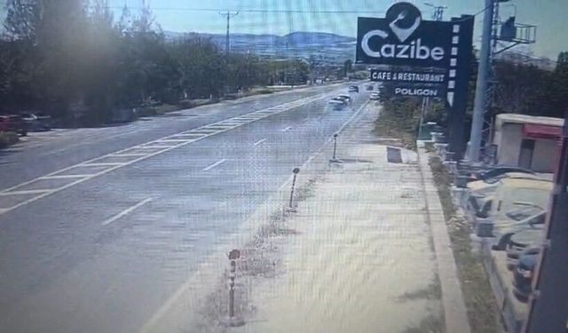Elazığ'da 5 kişinin yaralandığı trafik kazası kameralara yansıdı