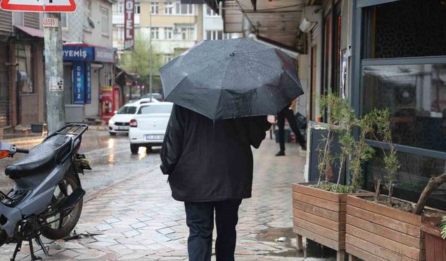 Elazığ'da sağanak yağış etkili olmaya başladı
