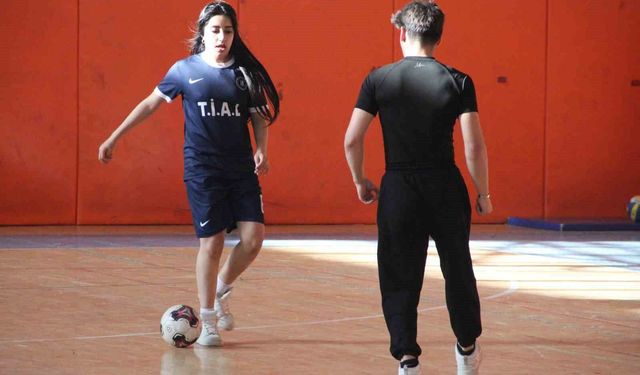 Erzurum'da çocuklar boş vakitlerini sporla değerlendiriyor