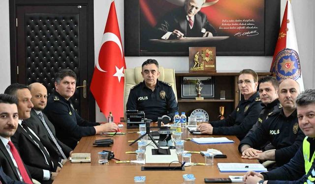 Kars'ta güvenlik toplantısı gerçekleştirildi