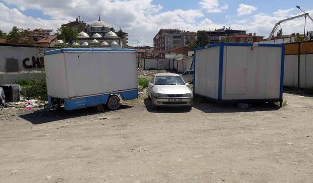 Konteynerda düştü, hastanede yaşamını yitirdi