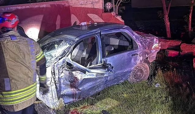 Muş’ta otomobil kazası aileyi yasa boğdu: 4 kız kardeşten 1’i öldü