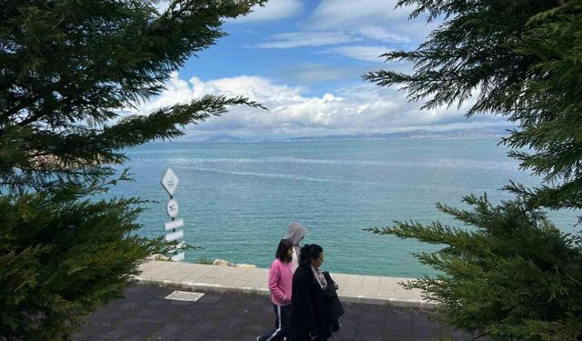 Van Gölü Havzası’nda yağış umudu arttırdı