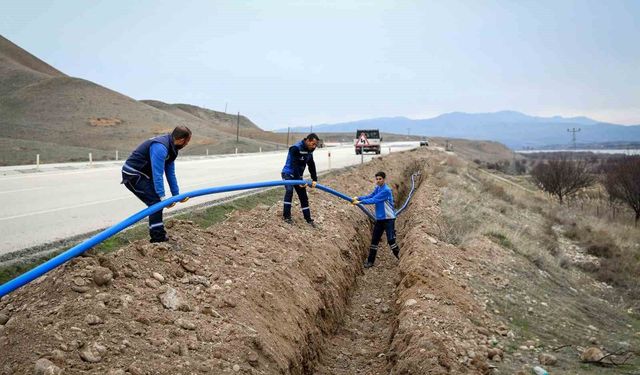 Yazıhan Boyaca ve Cendere'ye 2 bin 700 metre içme suyu hattı döşendi