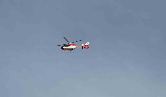 Yüksekova'dan Diyarbakır'a helikopterle hasta sevki yapıldı