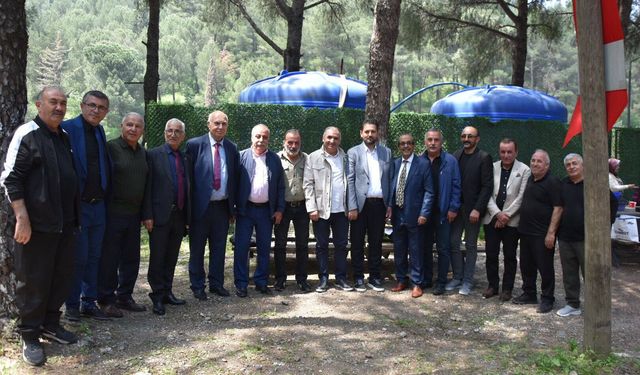 Manisa Ahlat Derneği, hemşerilerini piknikte buluşturdu