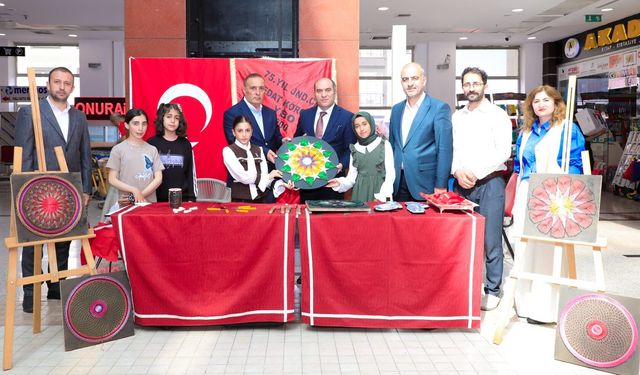 Tatvan’da GeoString Art sergisi ilgi gördü