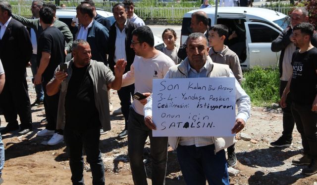 Güroymak’ta Eski Hükümet Konağı arazisinin satışına tepki