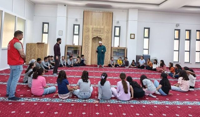 Tatvan’da ÇEDES etkinliği: öğrenciler camide buluşup değerler eğitimi aldı