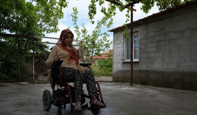 Büyükşehir’de engelsiz yaşam için akülü sandalye desteği