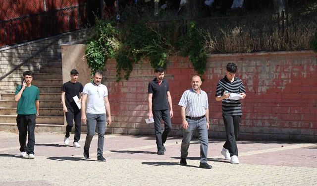 Elazığ’da YKS heyecanı: 37 bin aday ter döküyor